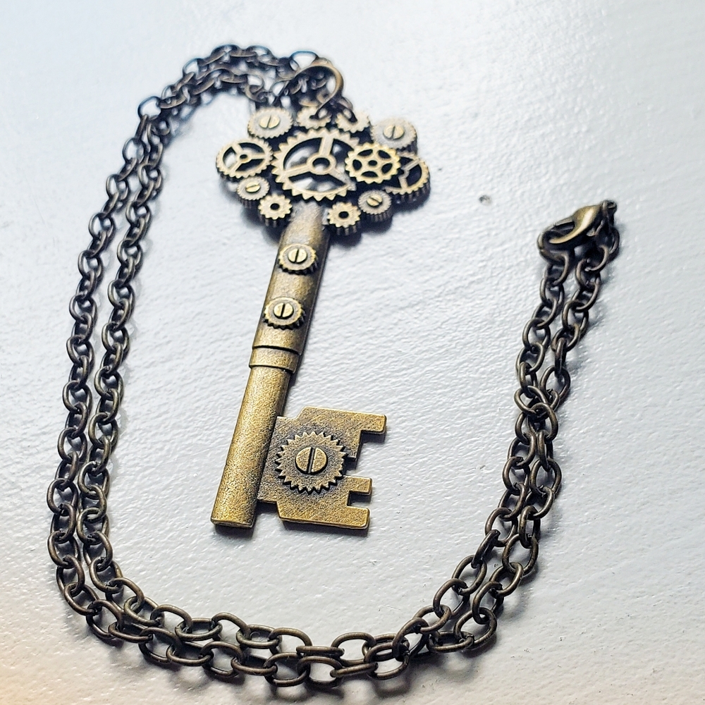 Steampunk key necklace